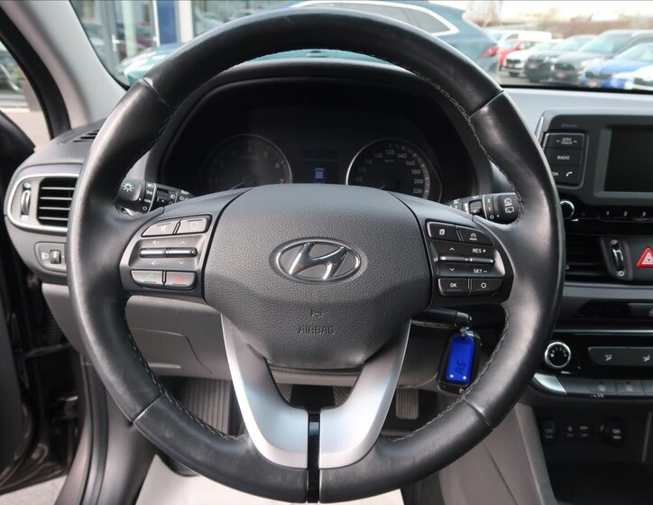 Hyundai i30 Hatchback 1,4 l 73 kw