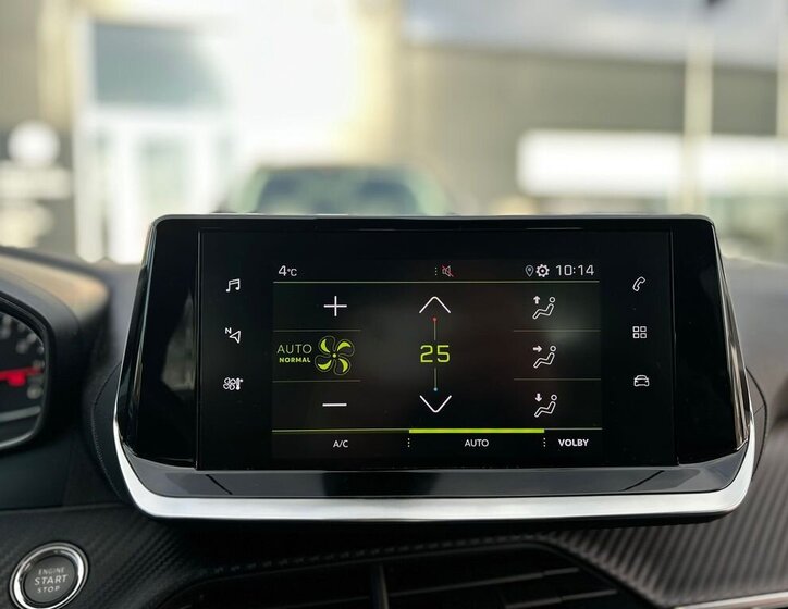 Peugeot 2008 SUV 1,2 l 74 kw