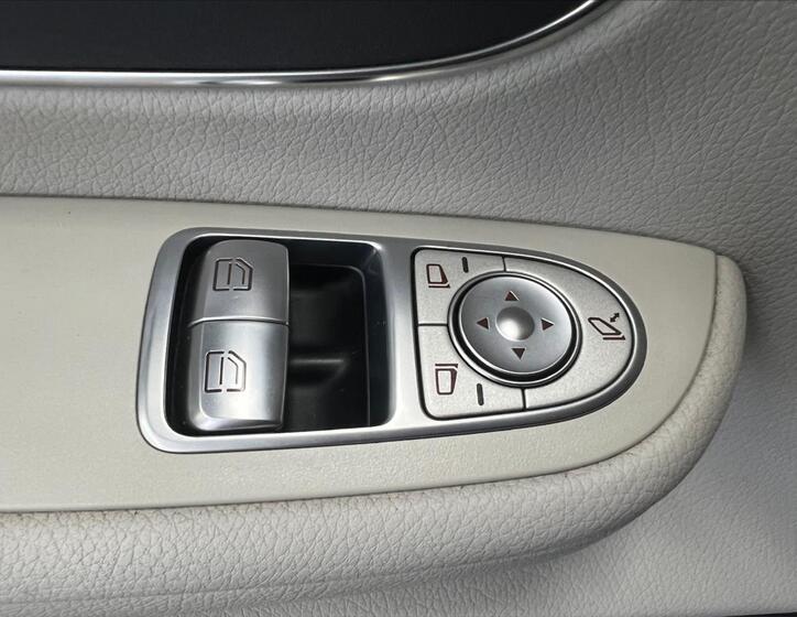 Mercedes-Benz Třídy V 20