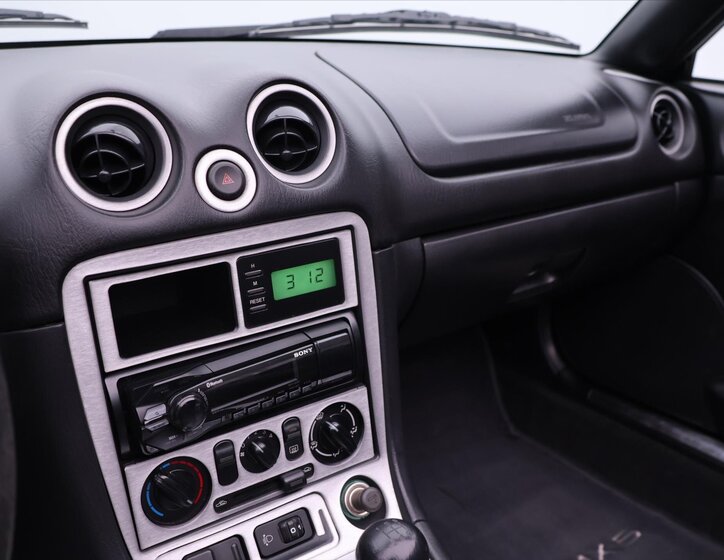 Mazda MX-5 Kabriolet 1,6 l 81 kw