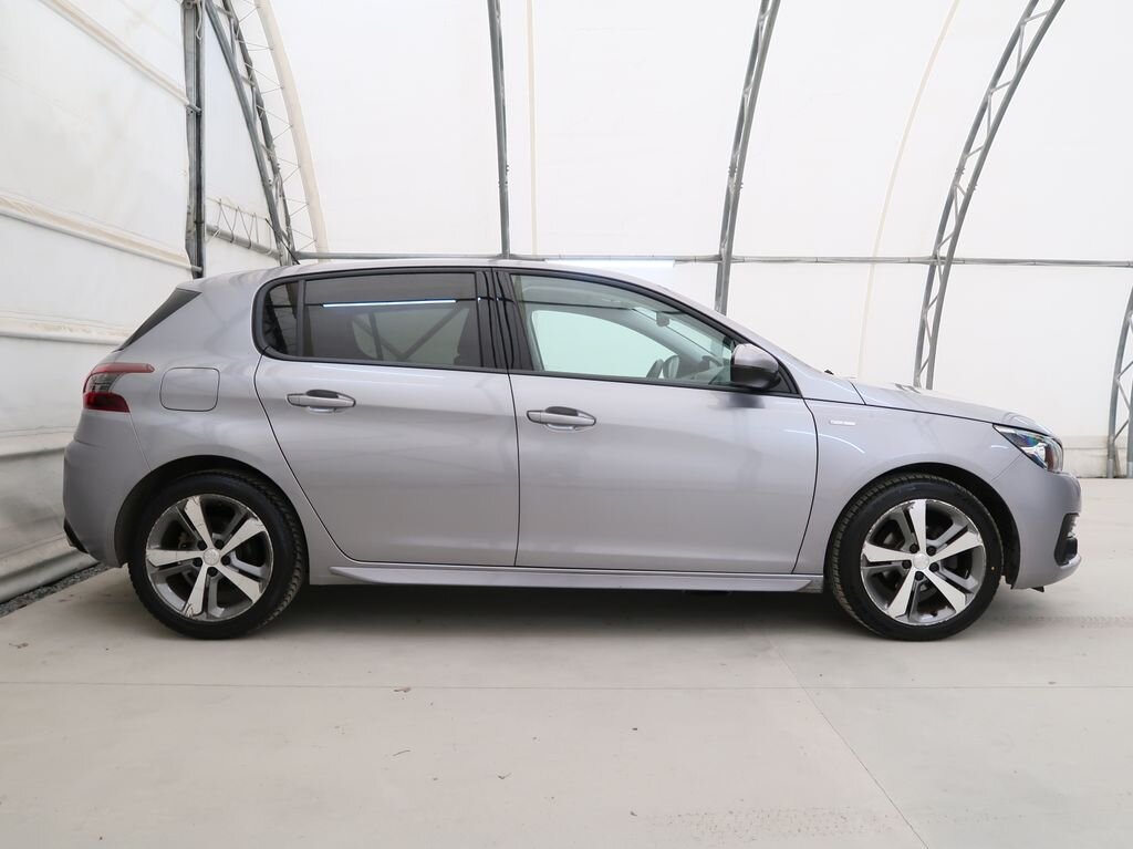 Peugeot 308 Hatchback 1,2 l 81 kw