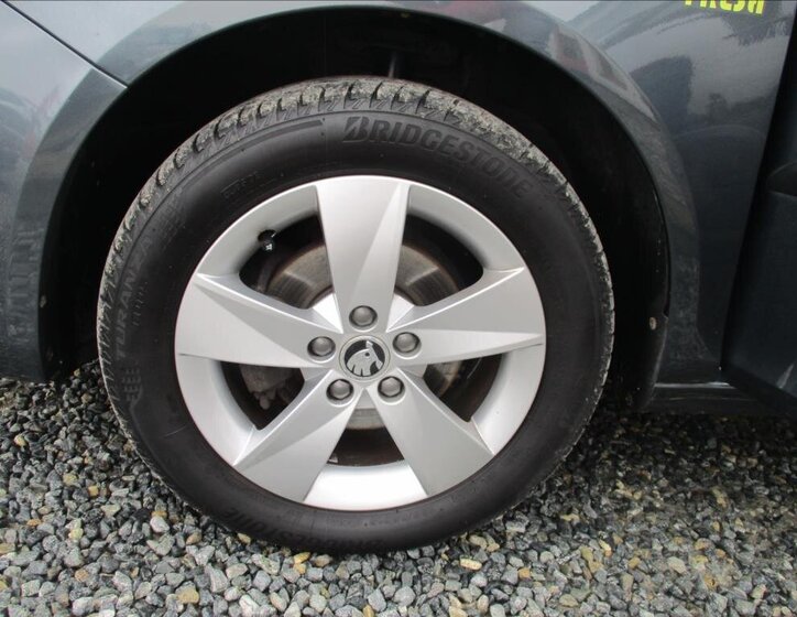 Škoda Roomster Kombi 1,2 l 63 kw