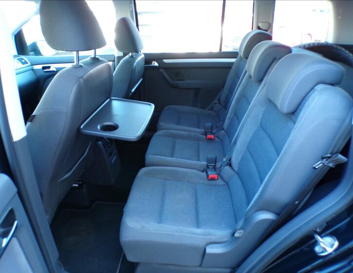 Volkswagen Touran Kombi 2,0 l 103 kw