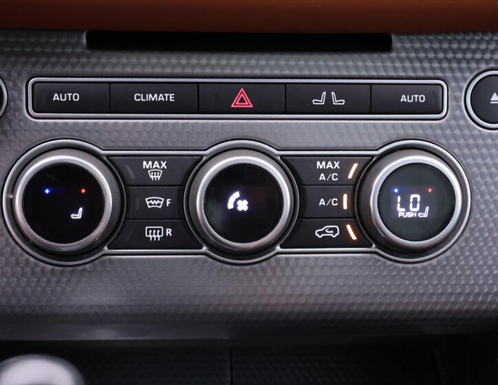 Land Rover Range Rover 32