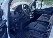 Mercedes-Benz Sprinter 8