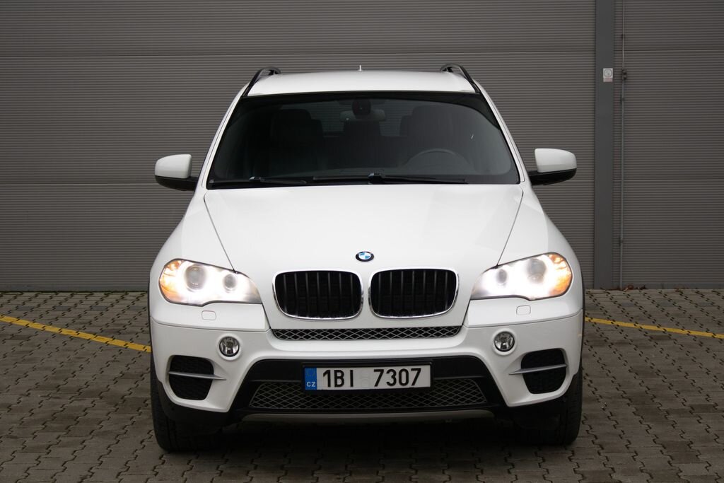 BMW X5 SUV 3,0 l 180 kw