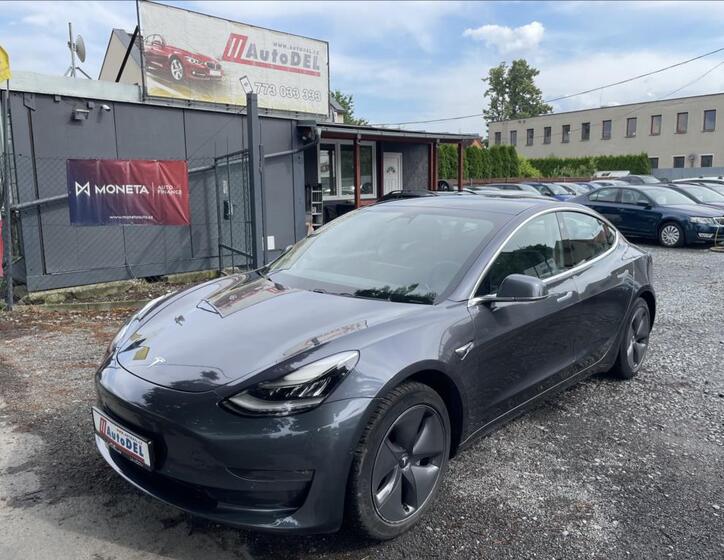 Tesla Model 3 2