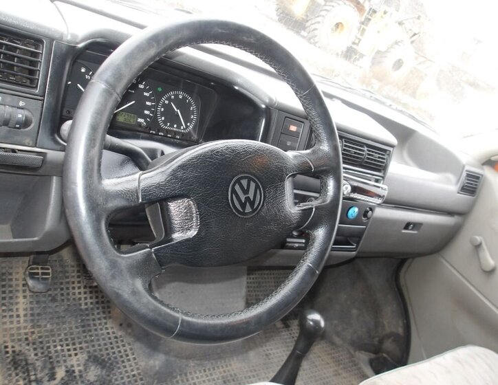 Volkswagen Transporter Ostatní 2,4 l 57 kw