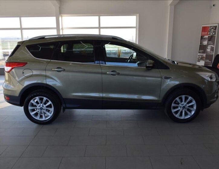 Ford Kuga SUV 1,5 l 110 kw