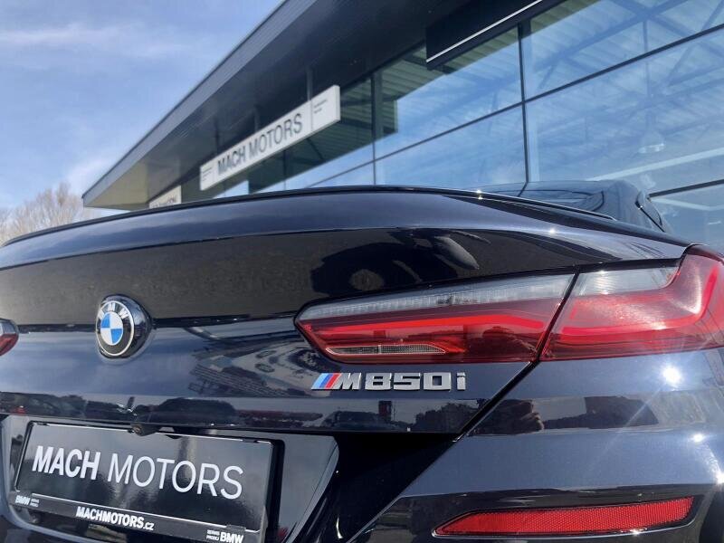 BMW Řada 8 Kupé 4,4 l 390 kw