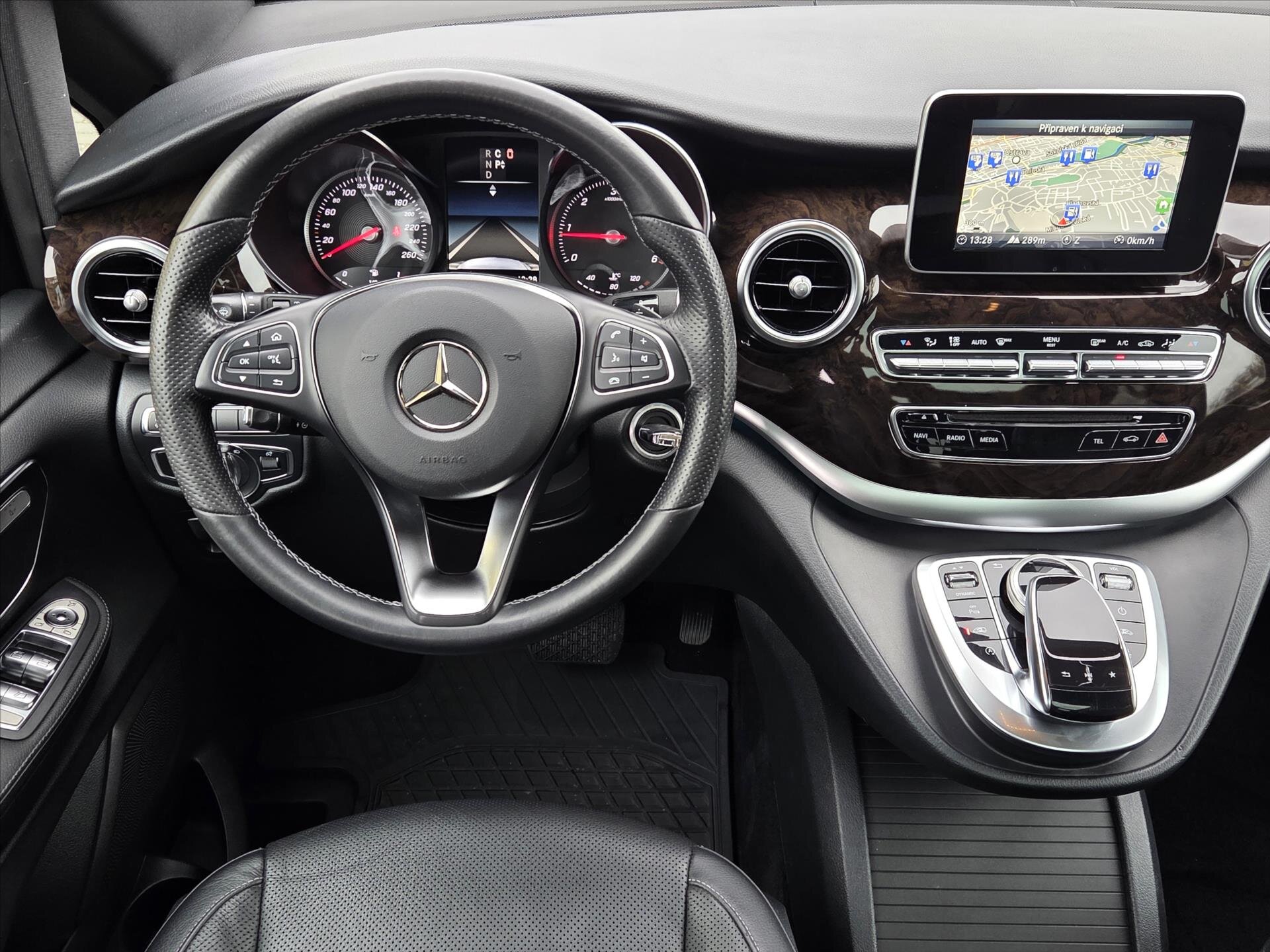 Mercedes-Benz Třídy V Kombi 2,1 l 140 kw