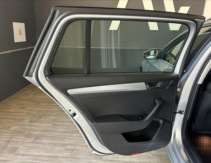 Škoda Superb Kombi 2,0 l 110 kw