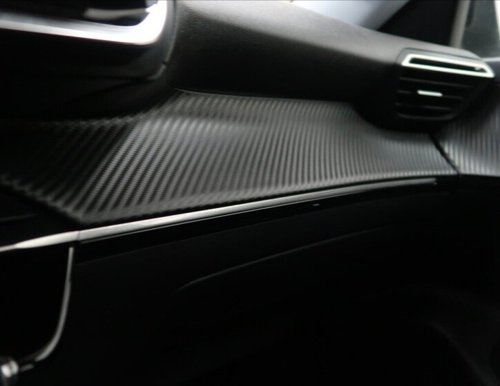 Peugeot 2008 SUV / Terénní 1,2 l 74 kw