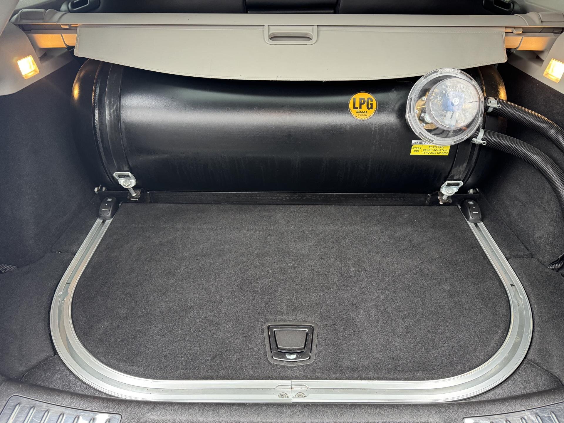 Cadillac SRX SUV 3,0 l 198 kw