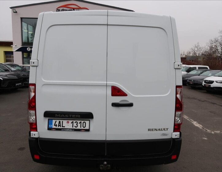 Renault Master 8