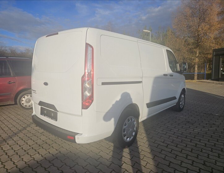 Ford Transit Custom 3