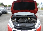 Peugeot 208 Hatchback 1,2 l 61 kw