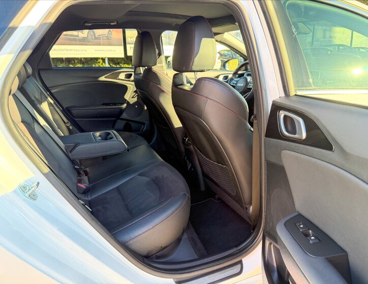 KIA ProCeed Liftback 1,6 l 150 kw