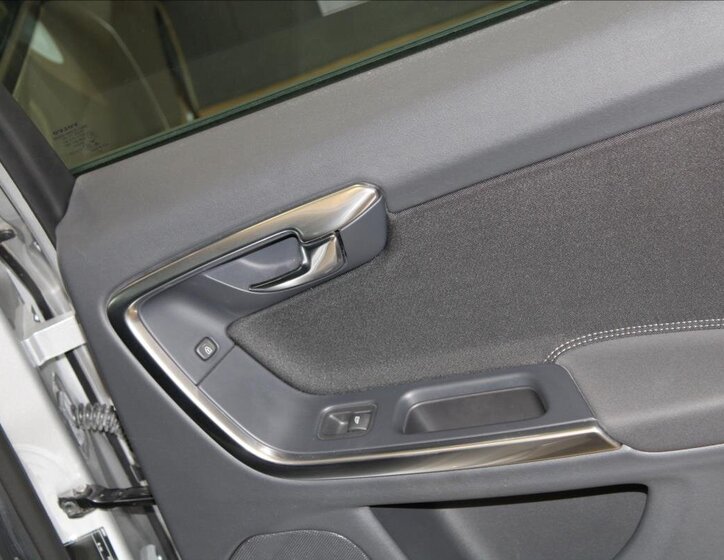 Volvo V60 Kombi 1,6 l 84 kw