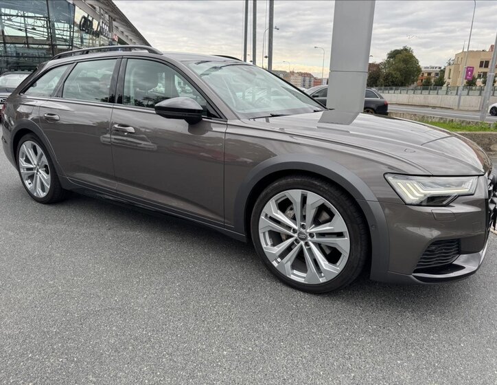 Audi A6 Allroad Kombi 3,0 l 210 kw
