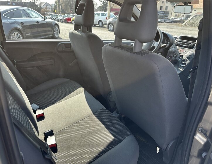Fiat Panda Hatchback 1,1 l 40 kw