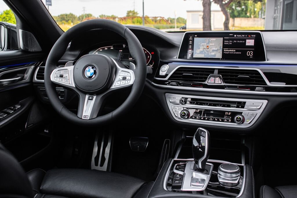 BMW Řada 7 Sedan 3,0 l 294 kw