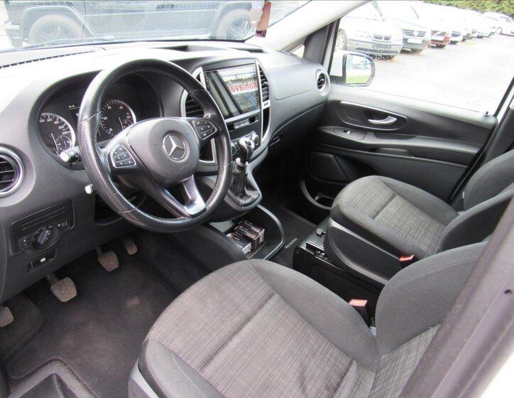 Mercedes-Benz Vito Kombi 2,1 l 100 kw