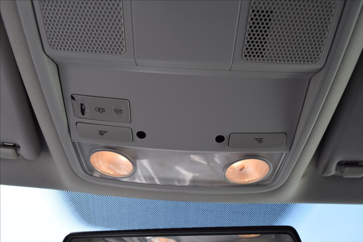 Volkswagen Golf Kombi 1,6 l 75 kw