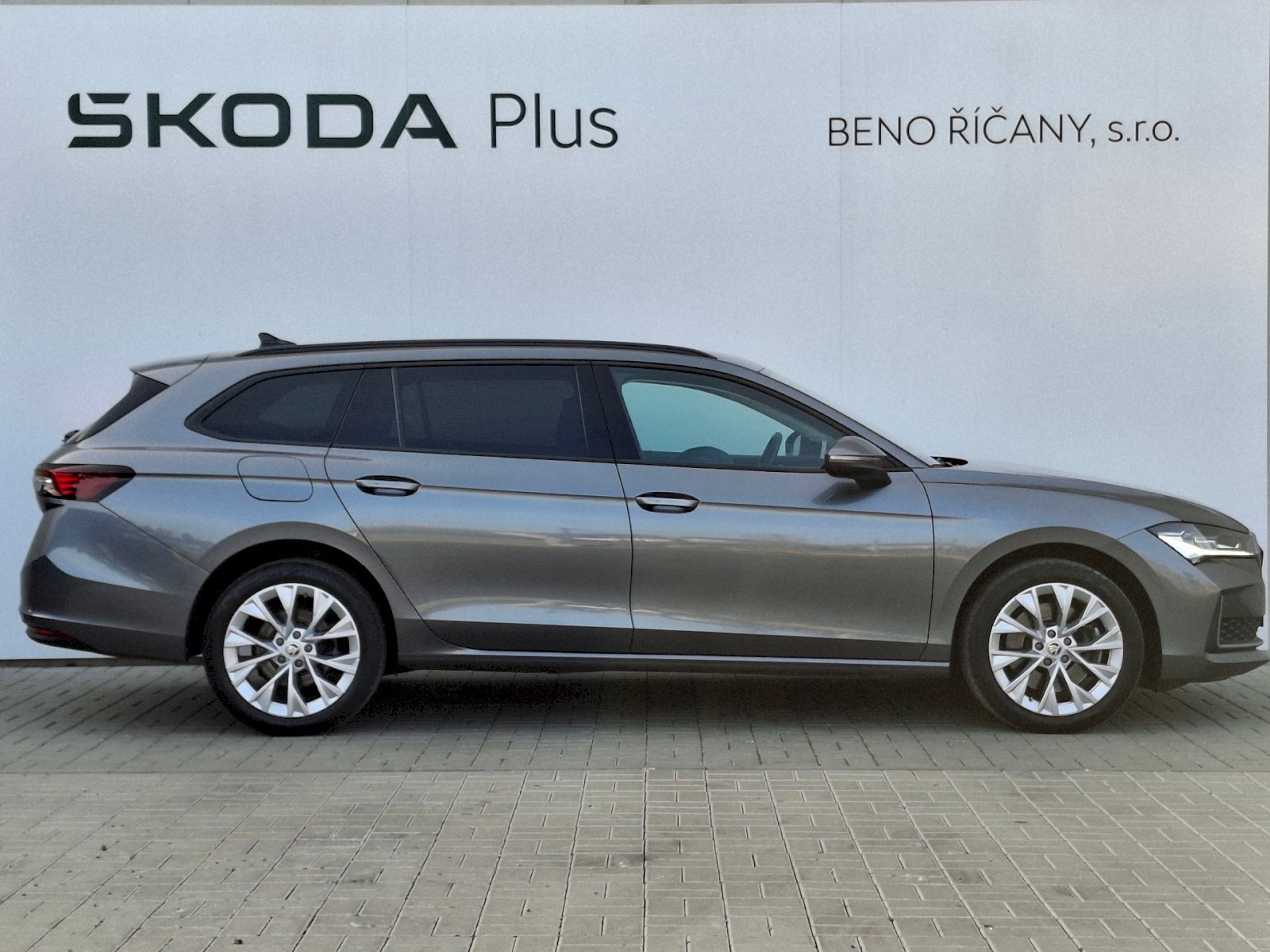 Škoda Superb Kombi 2,0 l 142 kw