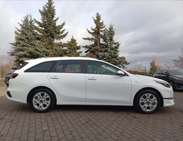 KIA Ceed Kombi 1,5 l 118 kw