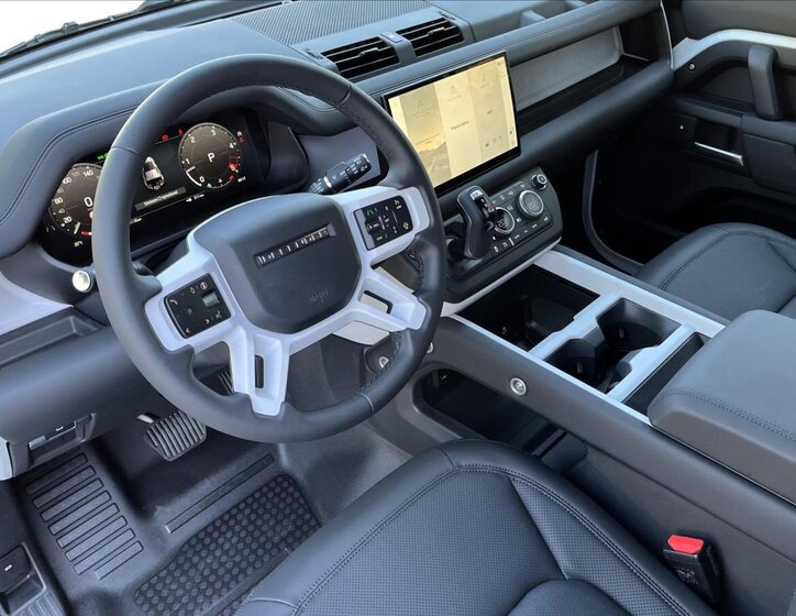 Land Rover Defender SUV 3,0 l 147 kw