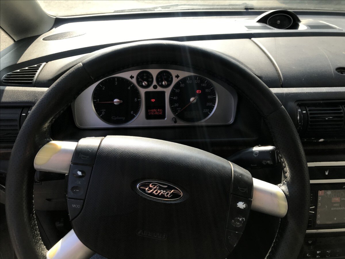 Ford Galaxy Kombi 1,9 l 96 kw