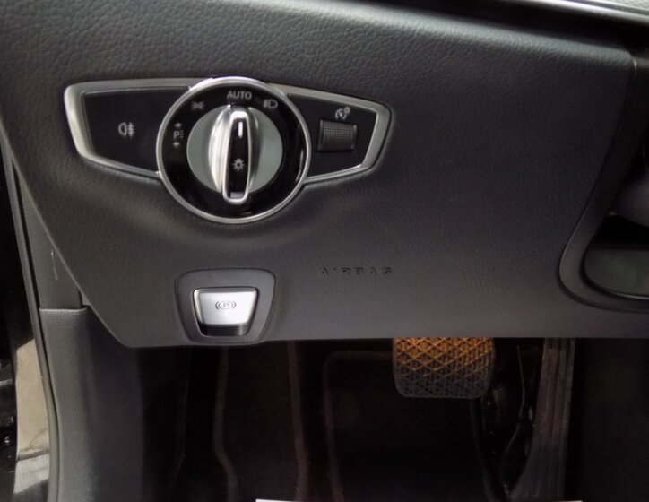 Mercedes-Benz Třídy E 25