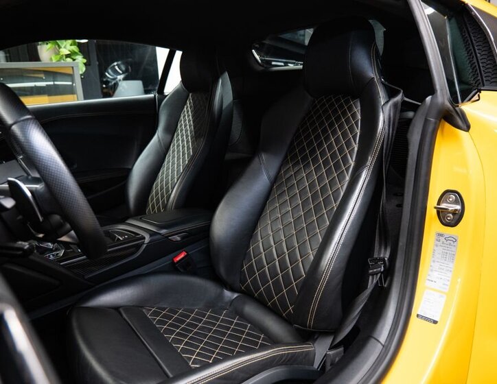 Audi R8 Kupé 5,2 l 456 kw