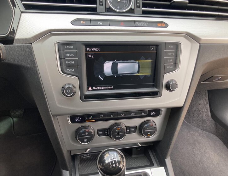 Volkswagen Passat Kombi 1,4 l 110 kw