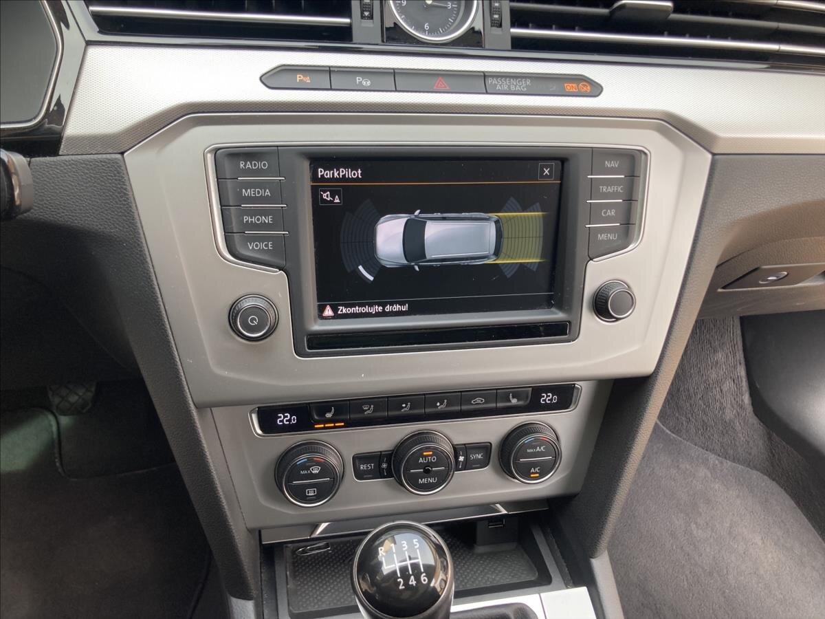 Volkswagen Passat Kombi 1,4 l 110 kw