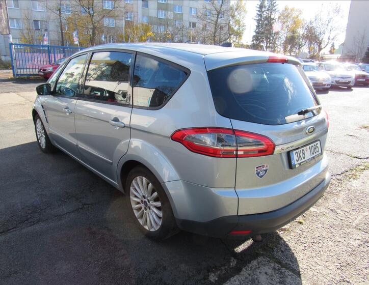 Ford S-MAX 4