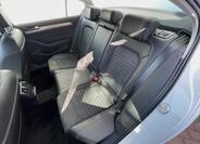 Volkswagen Passat 25