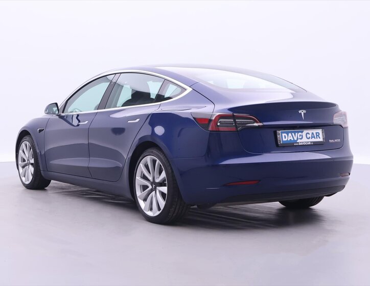 Tesla Model 3 Sedan / Limuzína 0,0 324 kw