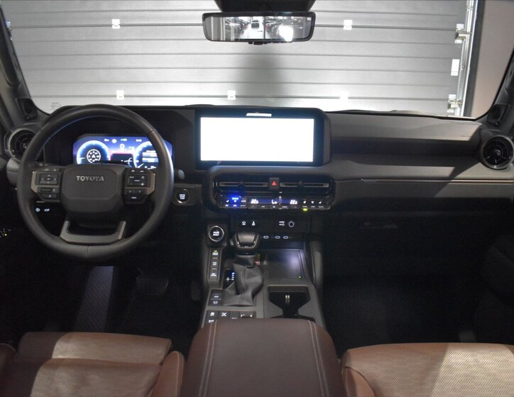 Toyota Land Cruiser SUV / Terénní 2,8 l 151 kw