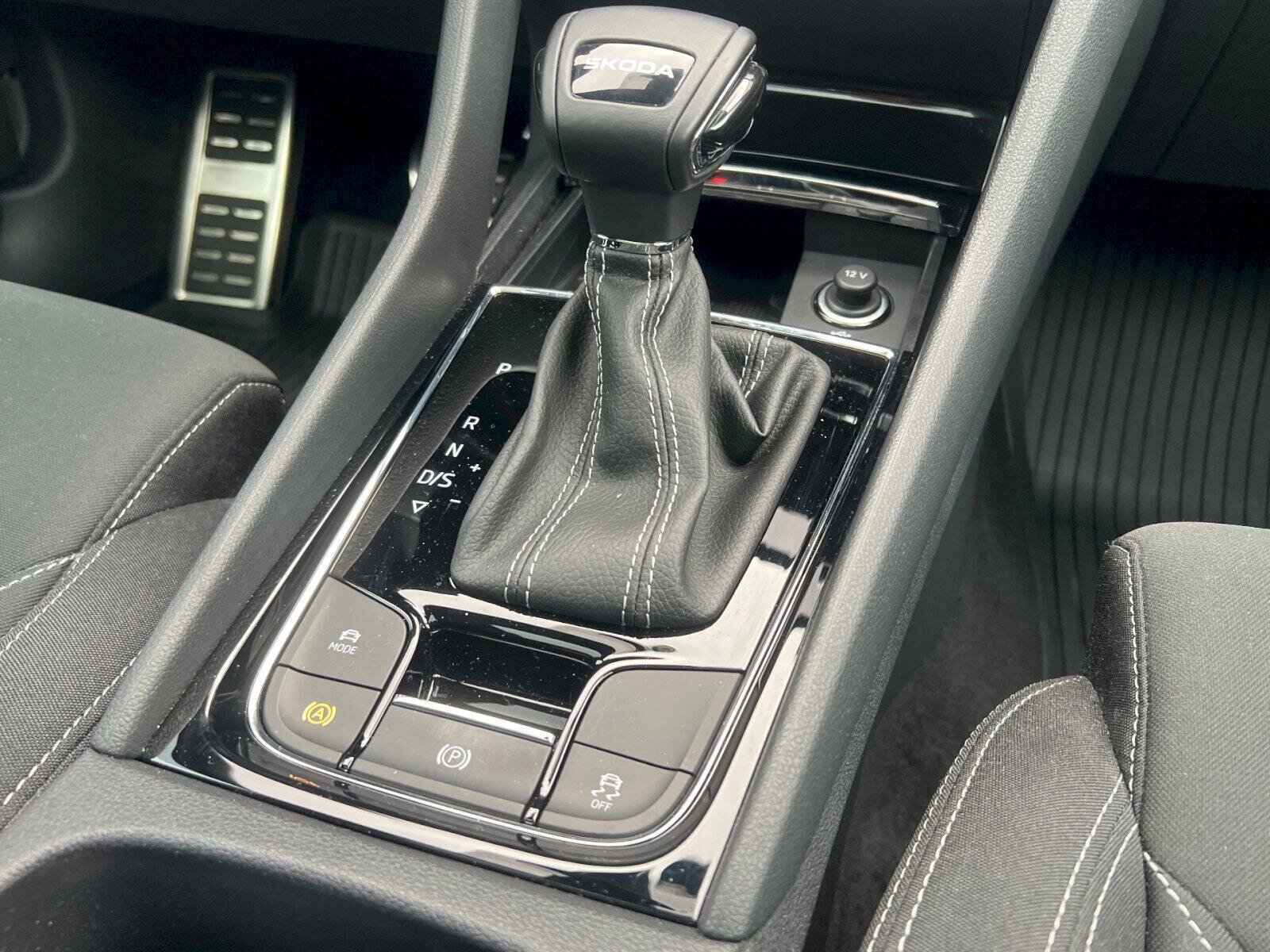 Škoda Karoq SUV / Terénní 1,5 l 110 kw