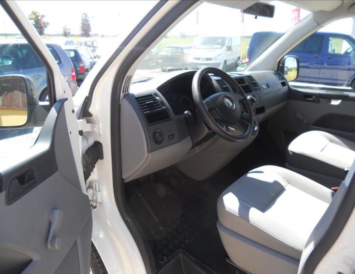 Volkswagen Transporter 11