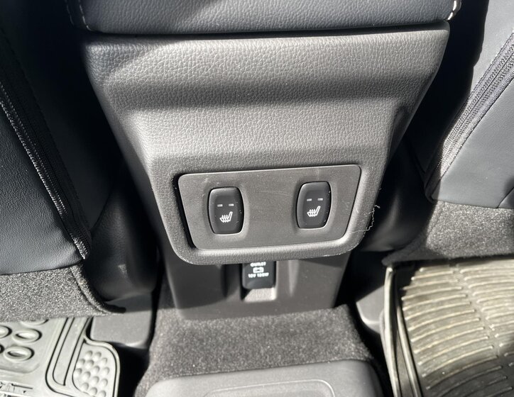 Mitsubishi Eclipse Cross SUV / Terénní 2,4 l 72 kw