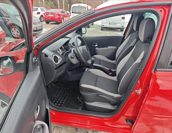 Renault Clio Kombi 1,1 l 55 kw