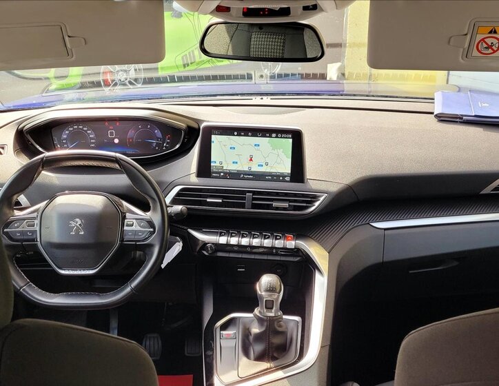 Peugeot 3008 SUV / Terénní 1,5 l 96 kw