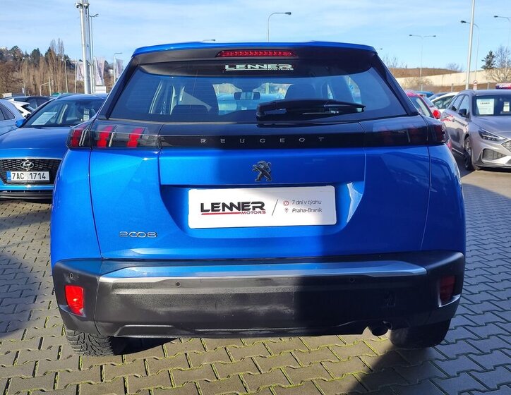 Peugeot 2008 6