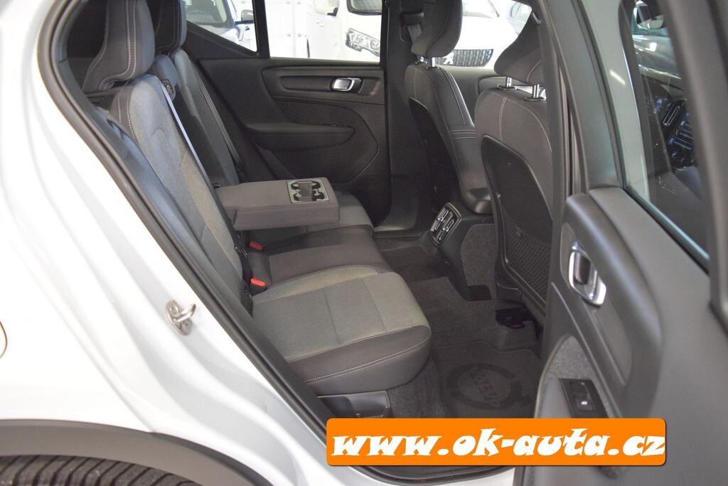 Volvo XC40 SUV 2,0 l 120 kw