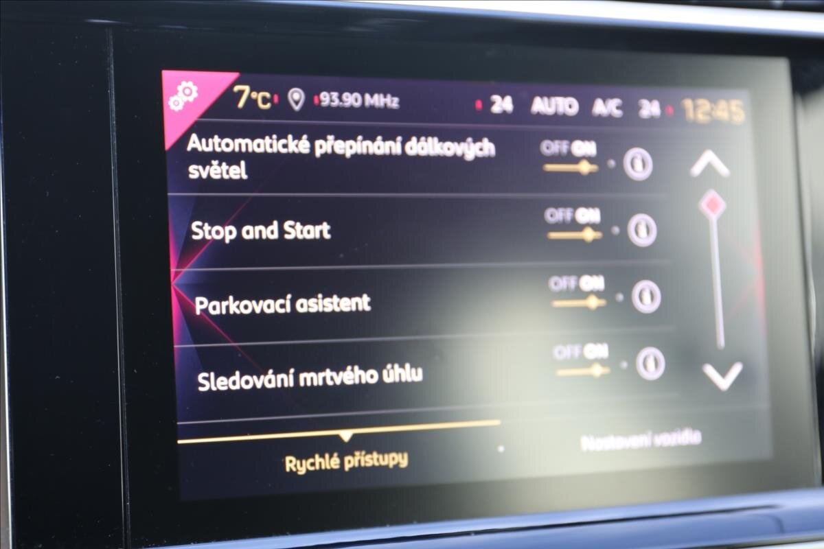 DS Automobiles DS7 Crossback Kombi 2,0 l 130 kw