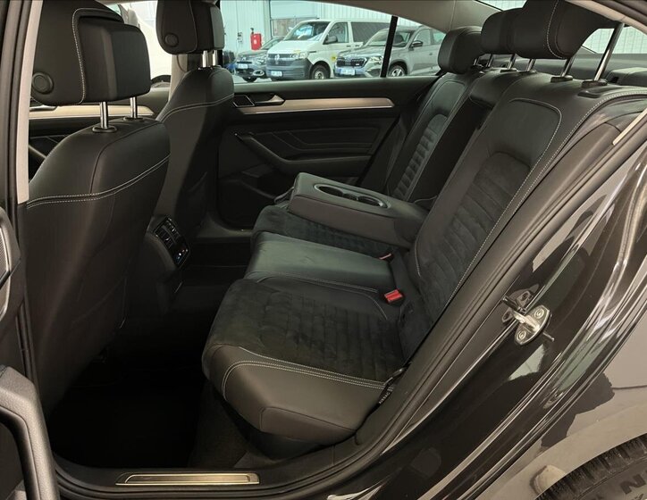 Volkswagen Passat Sedan 1,5 l 110 kw