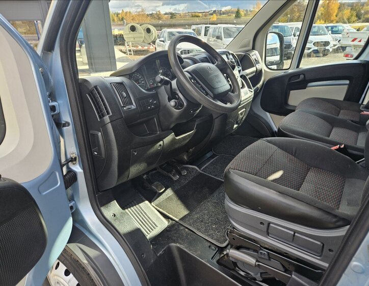 Peugeot Boxer 8